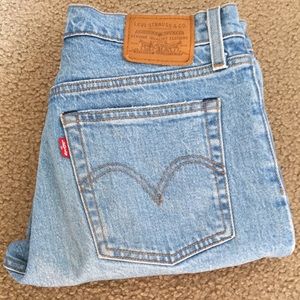 Levi’s Wedgie Icon Jeans